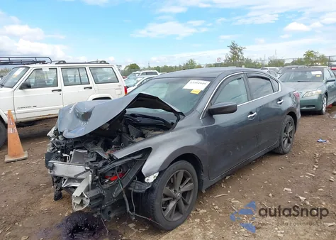 2013 Nissan Altima 2.5 Sv z USA, uszkodzony, nr VIN 1N4AL3AP9DC269472